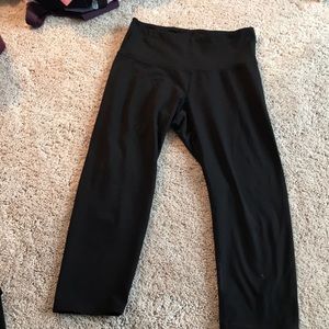 Old navy workout capris